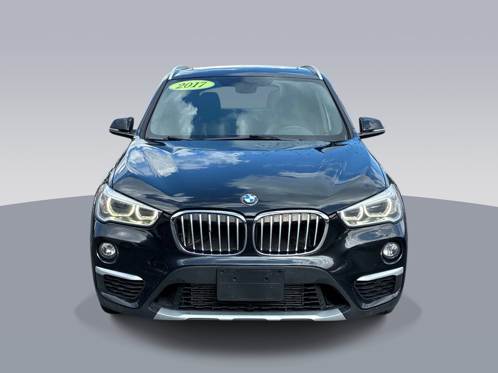 Used 2017 BMW X1 xDrive28i AWD/4WD image 2