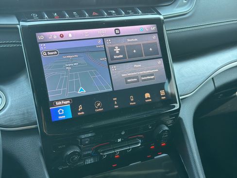 Used 2021 Jeep Grand Cherokee L Limited RWD image 21