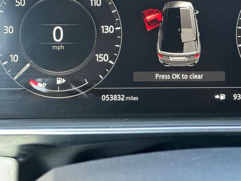 Used 2019 Land Rover Range Rover Sport HSE image 25