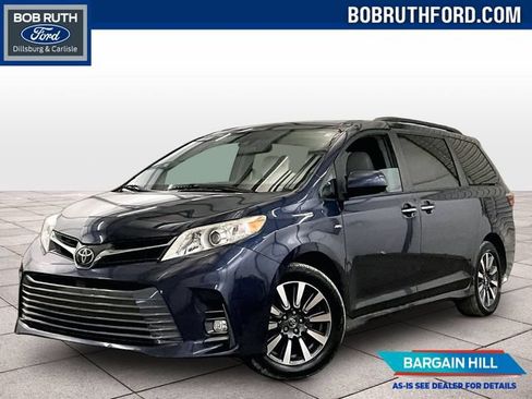 Used 2018 Toyota Sienna XLE w/ XLE Navigation Package AWD/4WD image 1