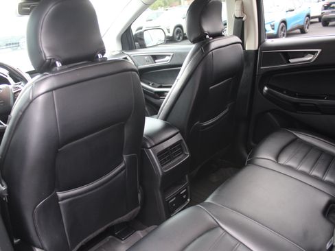 Used 2019 Ford Edge SEL w/ Equipment Group 201A AWD/4WD image 22