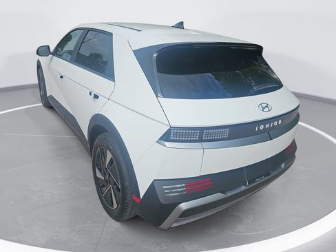 New 2026 Hyundai Ioniq 5 SEL RWD image 5