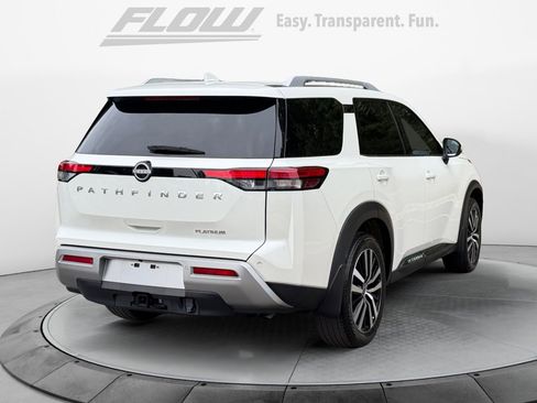 Certified 2024 Nissan Pathfinder Platinum FWD image 9