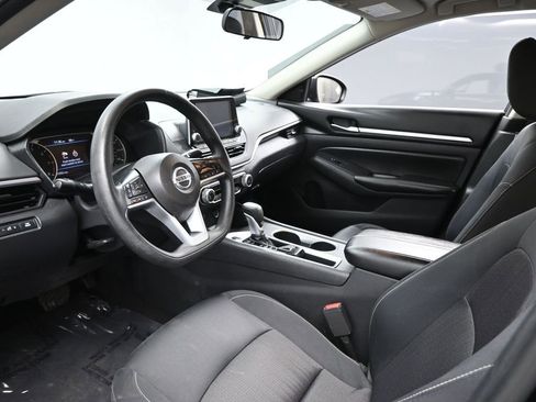 Used 2022 Nissan Altima 2.5 SV image 8