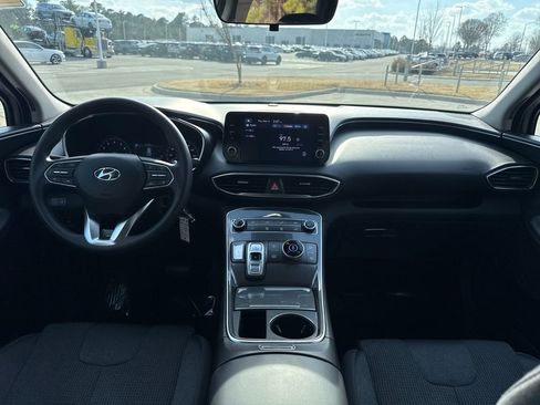 Used 2023 Hyundai Santa Fe SE image 16