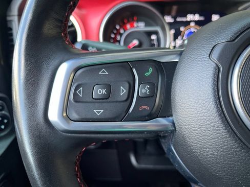 Used 2022 Jeep Gladiator Rubicon w/ Cold Weather Group AWD/4WD image 32
