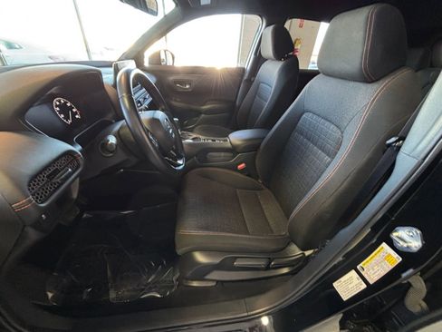Used 2025 Honda HR-V Sport image 26