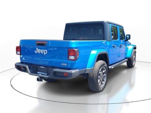 Used 2023 Jeep Gladiator Overland AWD/4WD image 6