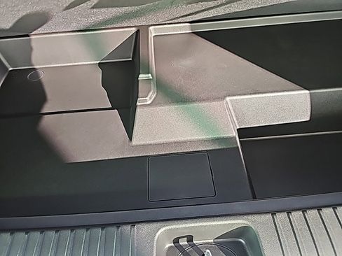 New 2026 Hyundai Ioniq 9 Limited image 51