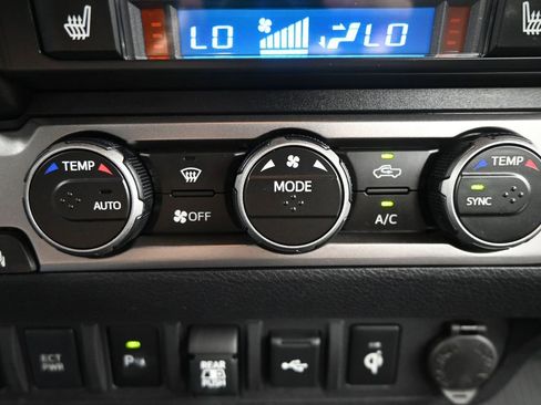 Used 2023 Toyota Tacoma Limited w/ Nightshade Package AWD/4WD image 25