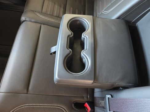 Used 2024 GMC Sierra 2500 AT4X image 37