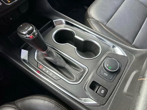 Used 2019 Chevrolet Traverse RS w/ LPO, Floor Liner Package image 22