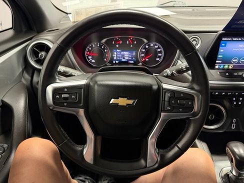 Used 2020 Chevrolet Blazer LT FWD image 31