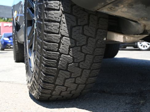 Used 2023 Rivian R1S Adventure AWD/4WD image 14