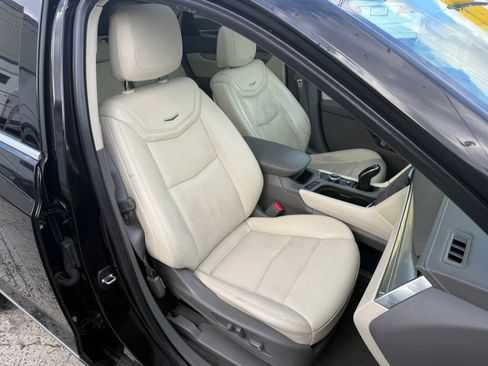 Used 2020 Cadillac XT5 Premium Luxury image 8