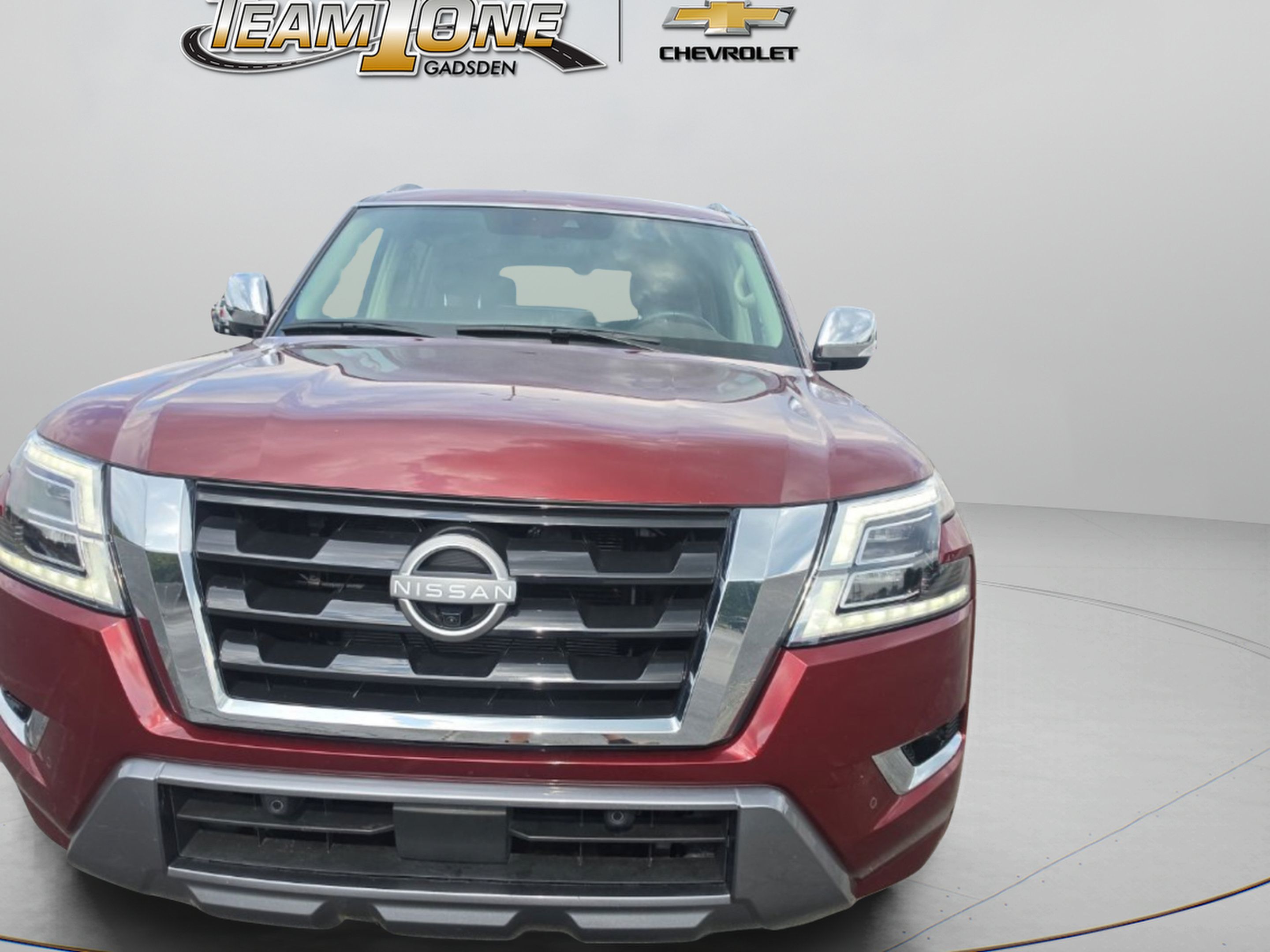 Used 2024 Nissan Armada Platinum w/ Captain's Chairs Package RWD image 2