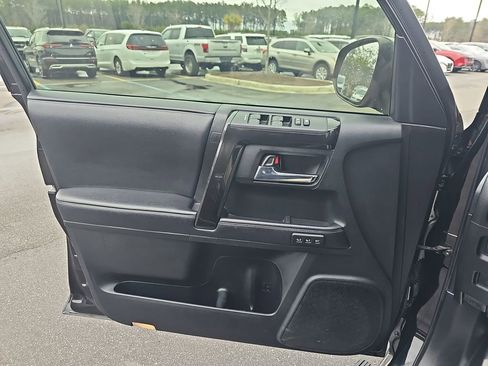 Used 2019 Toyota 4Runner Limited image 31