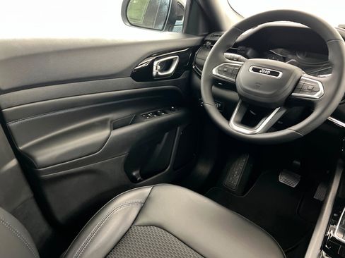 New 2026 Jeep Compass Latitude AWD/4WD image 11