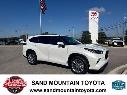 Used 2023 Toyota Highlander Limited