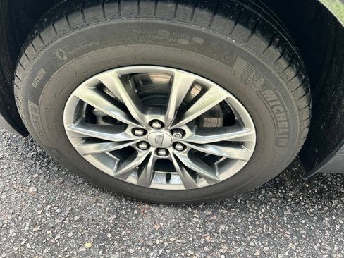 Certified 2023 Cadillac XT5 Premium Luxury AWD/4WD image 9