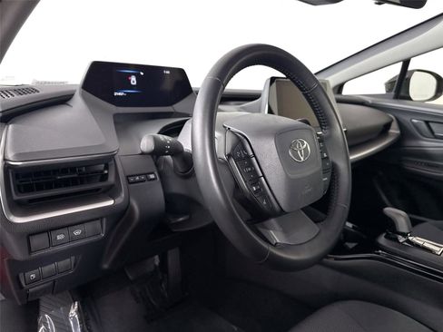 Used 2024 Toyota Prius LE image 13