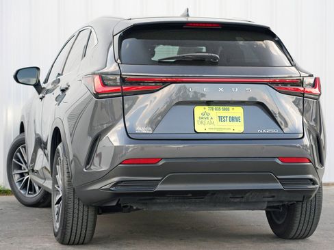 Used 2023 Lexus NX 250 FWD w/ Towing Package (2000 Lbs) image 6