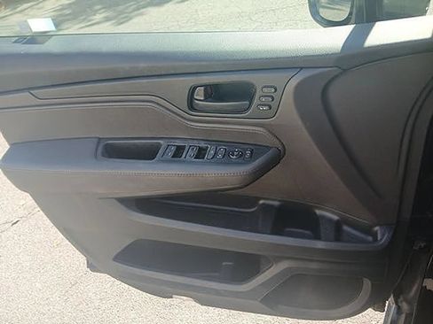 Used 2018 Honda Odyssey EX-L image 17