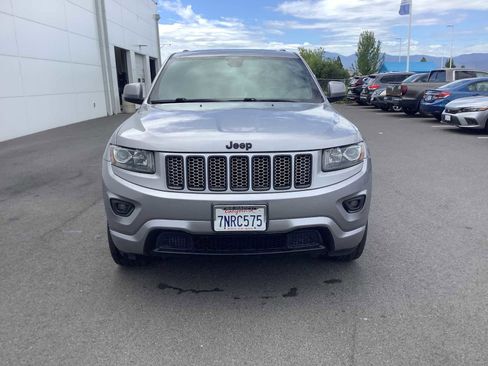 Used 2015 Jeep Grand Cherokee Altitude AWD/4WD image 9