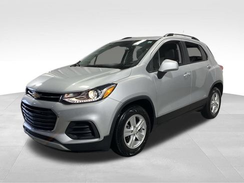 Used 2021 Chevrolet Trax LT FWD image 4