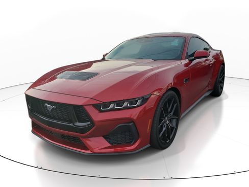 Used 2024 Ford Mustang GT Premium RWD image 3