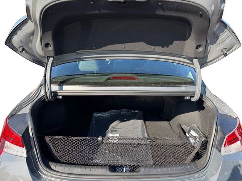 New 2026 Hyundai Elantra Limited FWD image 25