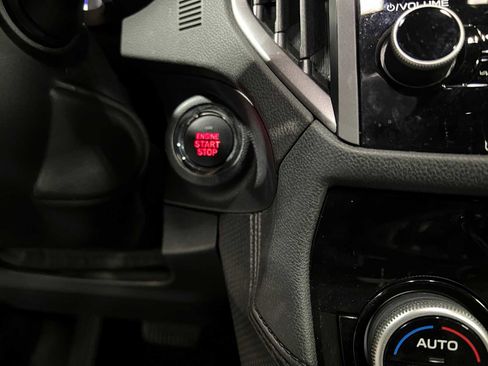 Used 2024 Subaru Forester Premium AWD/4WD image 32