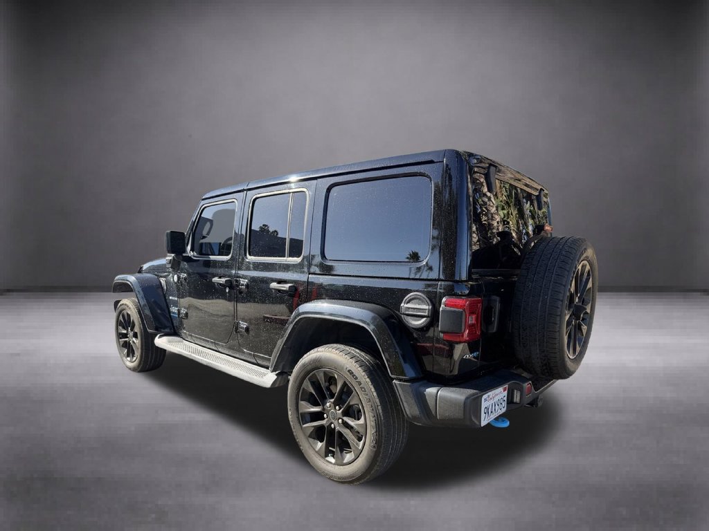 Used 2024 Jeep Wrangler Unlimited Sahara w/ Technology Group AWD/4WD image 11
