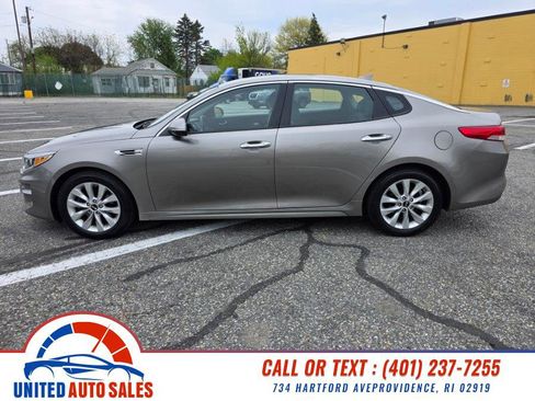 Used 2016 Kia Optima EX FWD image 2