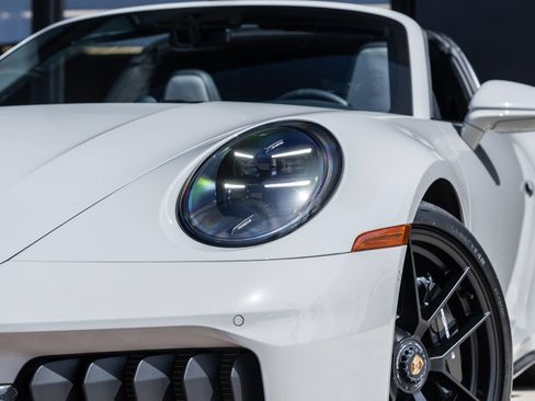 Certified 2025 Porsche 911 Targa 4 GTS AWD/4WD image 20