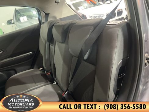 Used 2021 Honda HR-V LX image 17