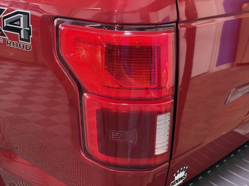 Used 2020 Ford F150 Lariat w/ Equipment Group 502A Luxury AWD/4WD image 17
