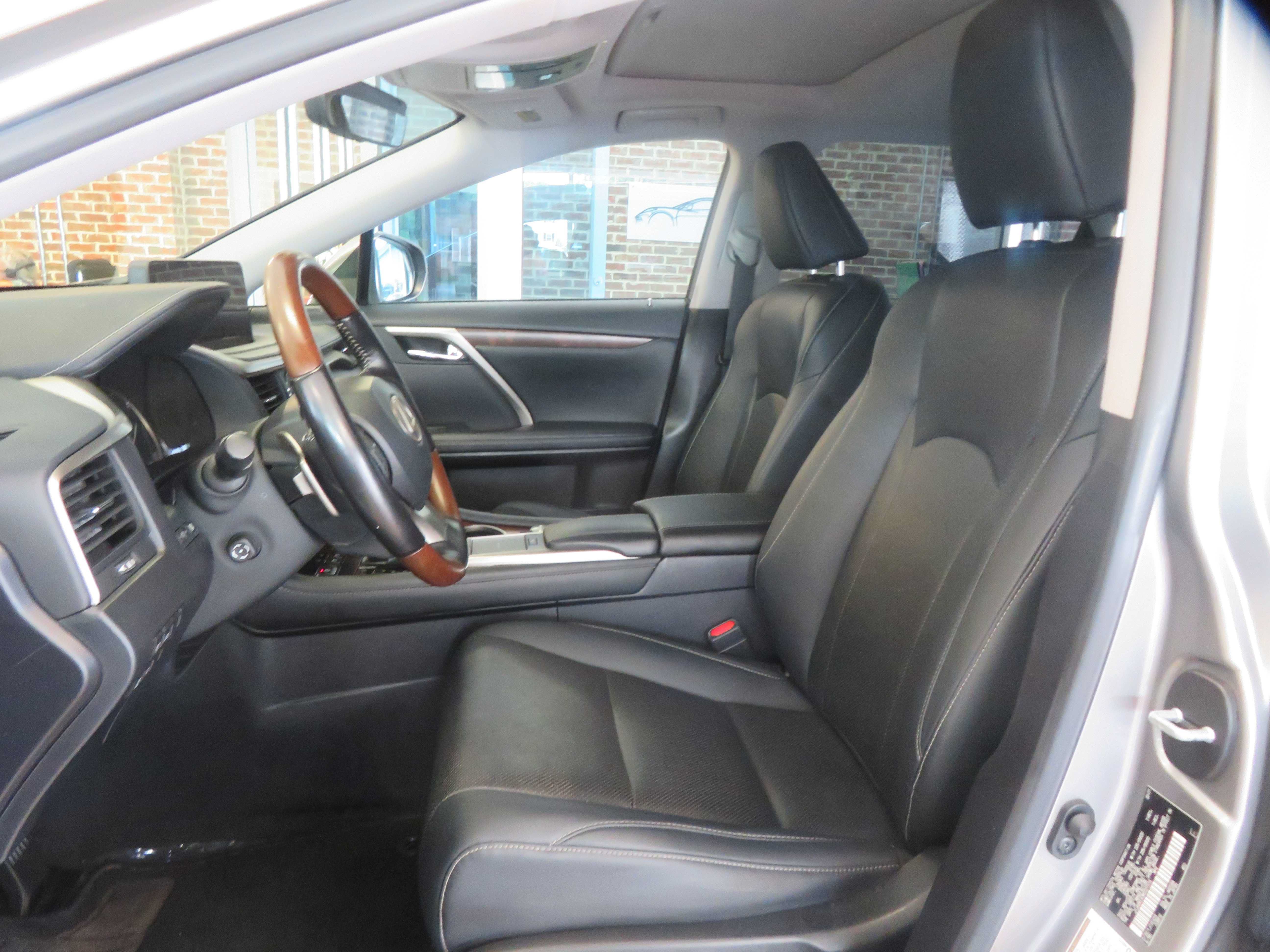 Used 2021 Lexus RX 350L FWD w/ Premium Package image 15