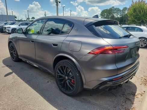 Used 2025 Maserati Grecale Trofeo AWD/4WD image 5