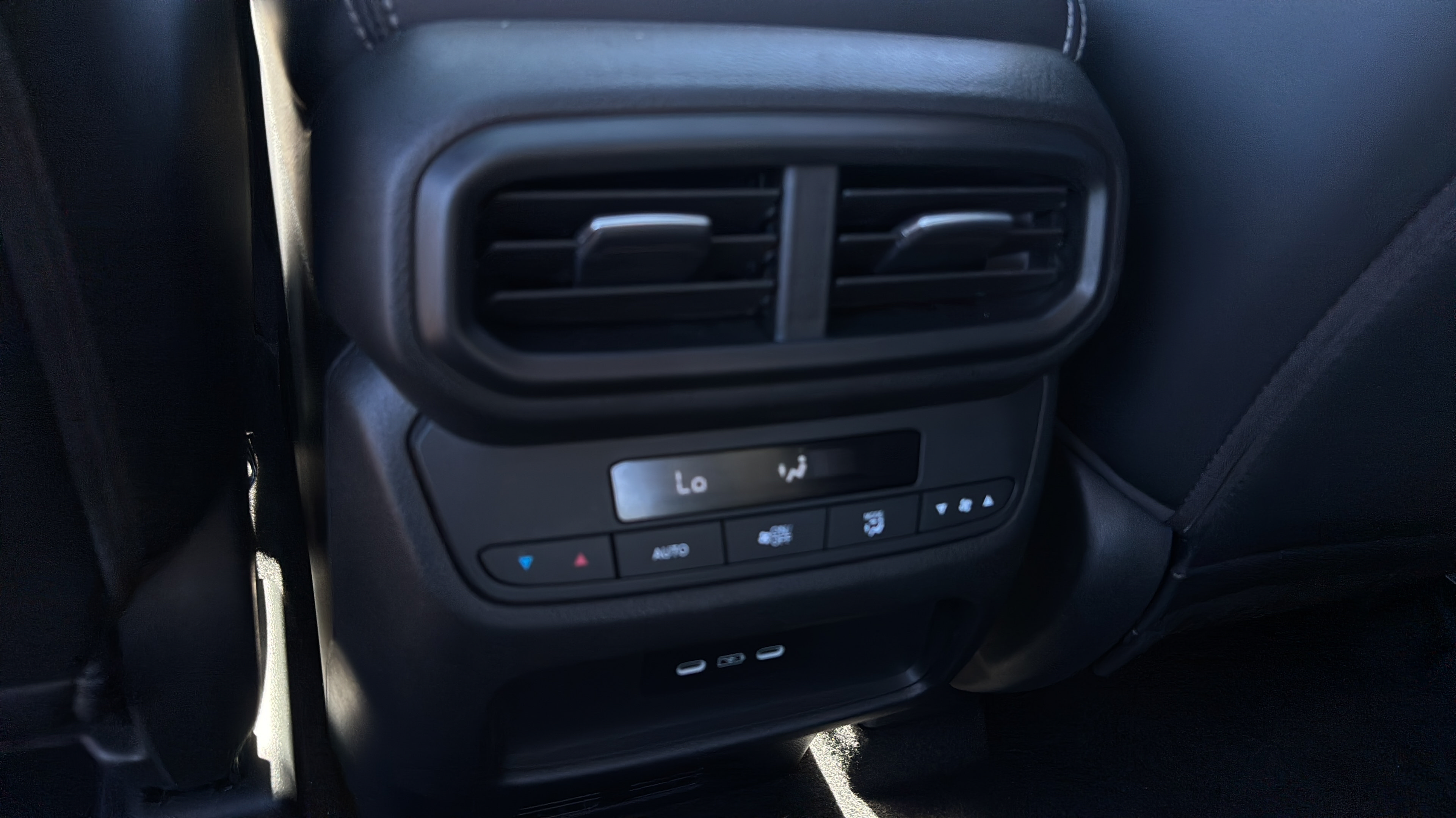 Certified 2025 Honda Pilot Touring image 30