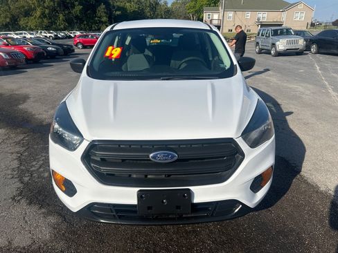 Used 2019 Ford Escape S FWD image 3