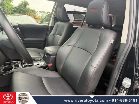 Used 2019 Toyota 4Runner TRD Off-Road Premium AWD/4WD image 13