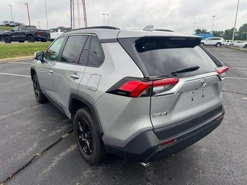 Used 2024 Toyota RAV4 XLE AWD/4WD image 5