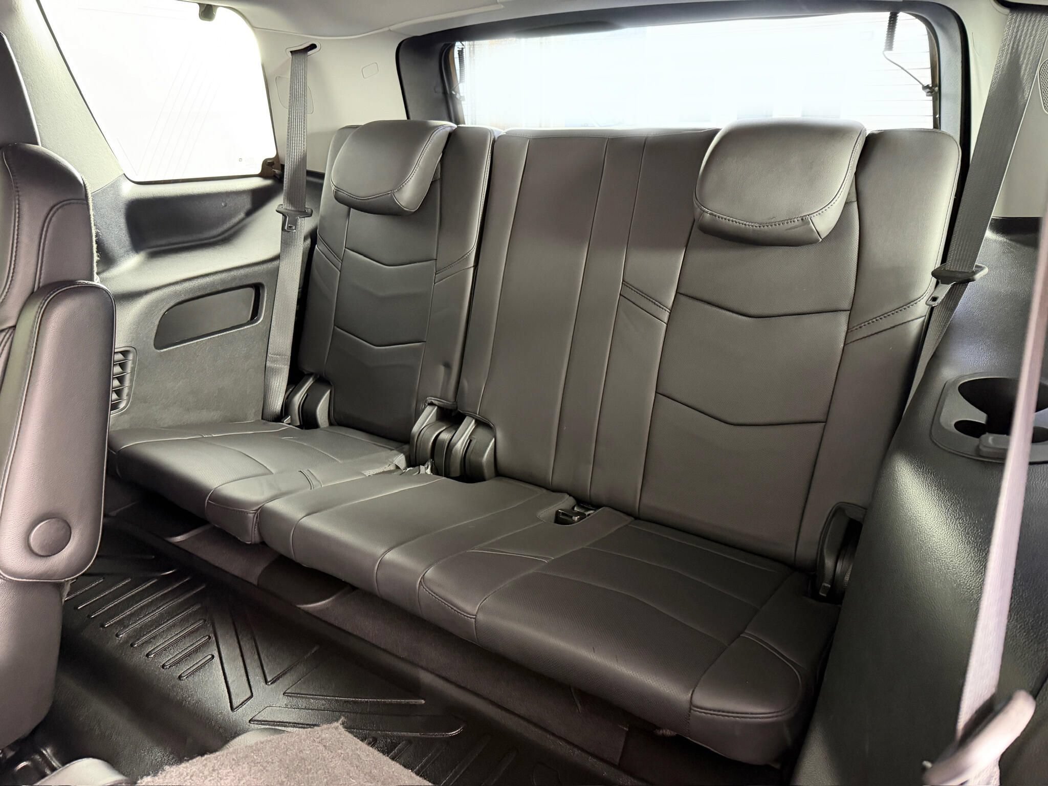 Used 2019 Cadillac Escalade Premium Luxury AWD/4WD image 41