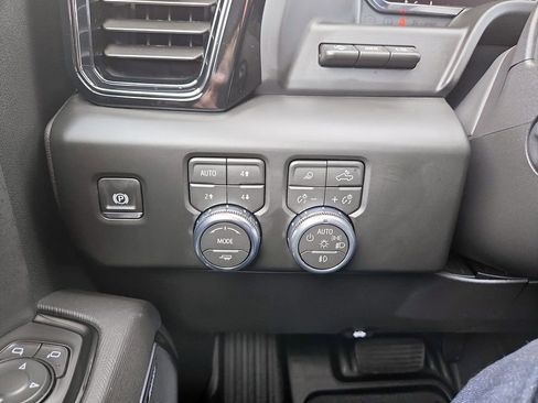 New 2026 GMC Sierra 1500 AT4X AWD/4WD image 18