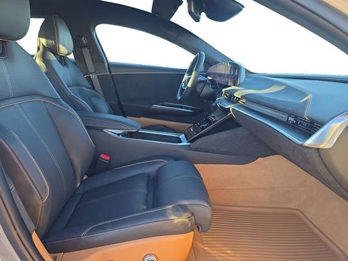 Used 2023 Lucid Air Grand Touring image 16