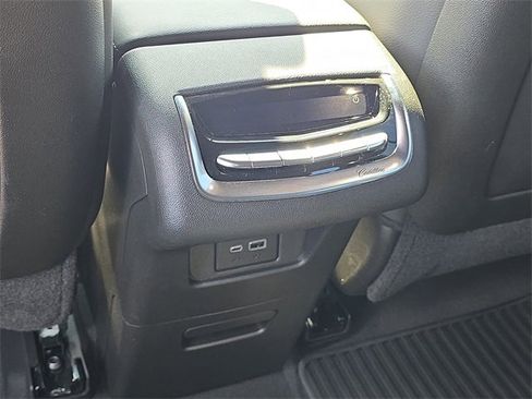 Certified 2024 Cadillac XT6 Luxury image 22