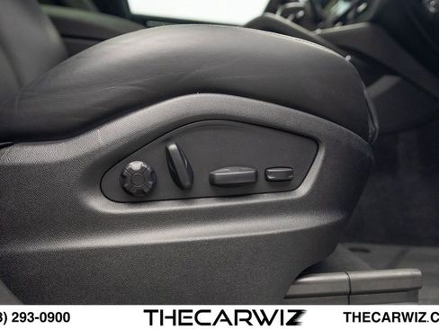 Used 2023 Porsche Cayenne Turbo AWD/4WD image 87