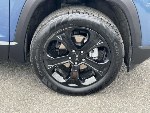 Used 2025 Chevrolet Equinox LT w/ Midnight Edition image 9