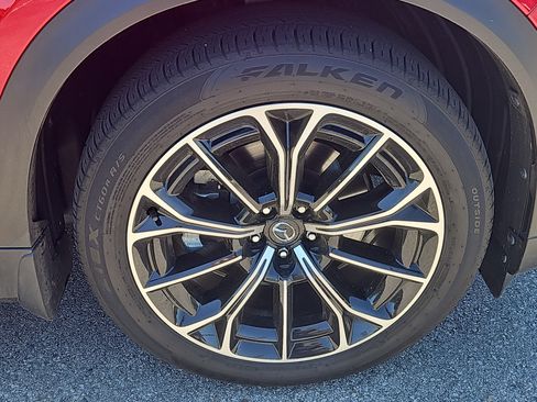 Certified 2025 MAZDA CX-70 Plug-In Hybrid w/ Premium Plus AWD/4WD image 30